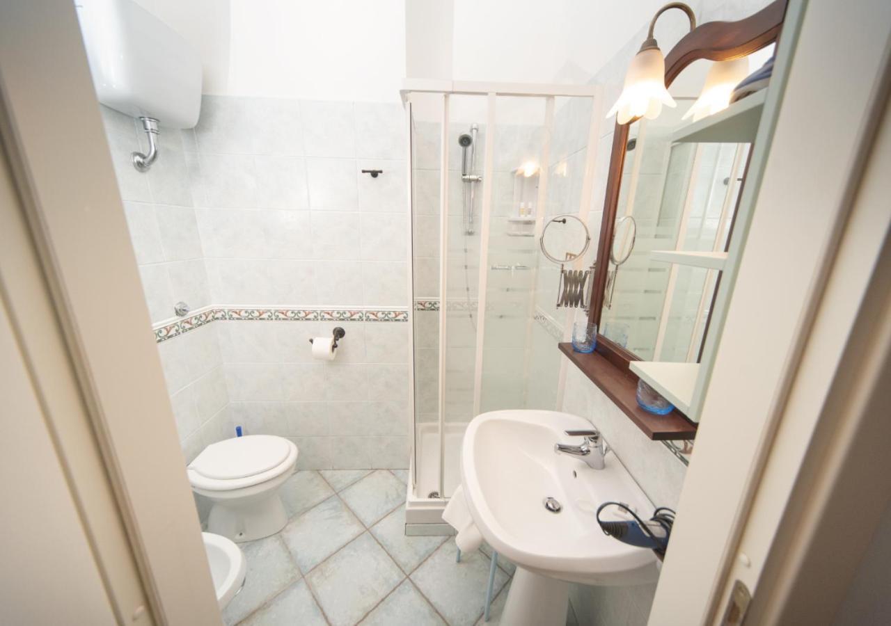 Il Sorgituro - Agriturismo Postiglione Eksteriør billede