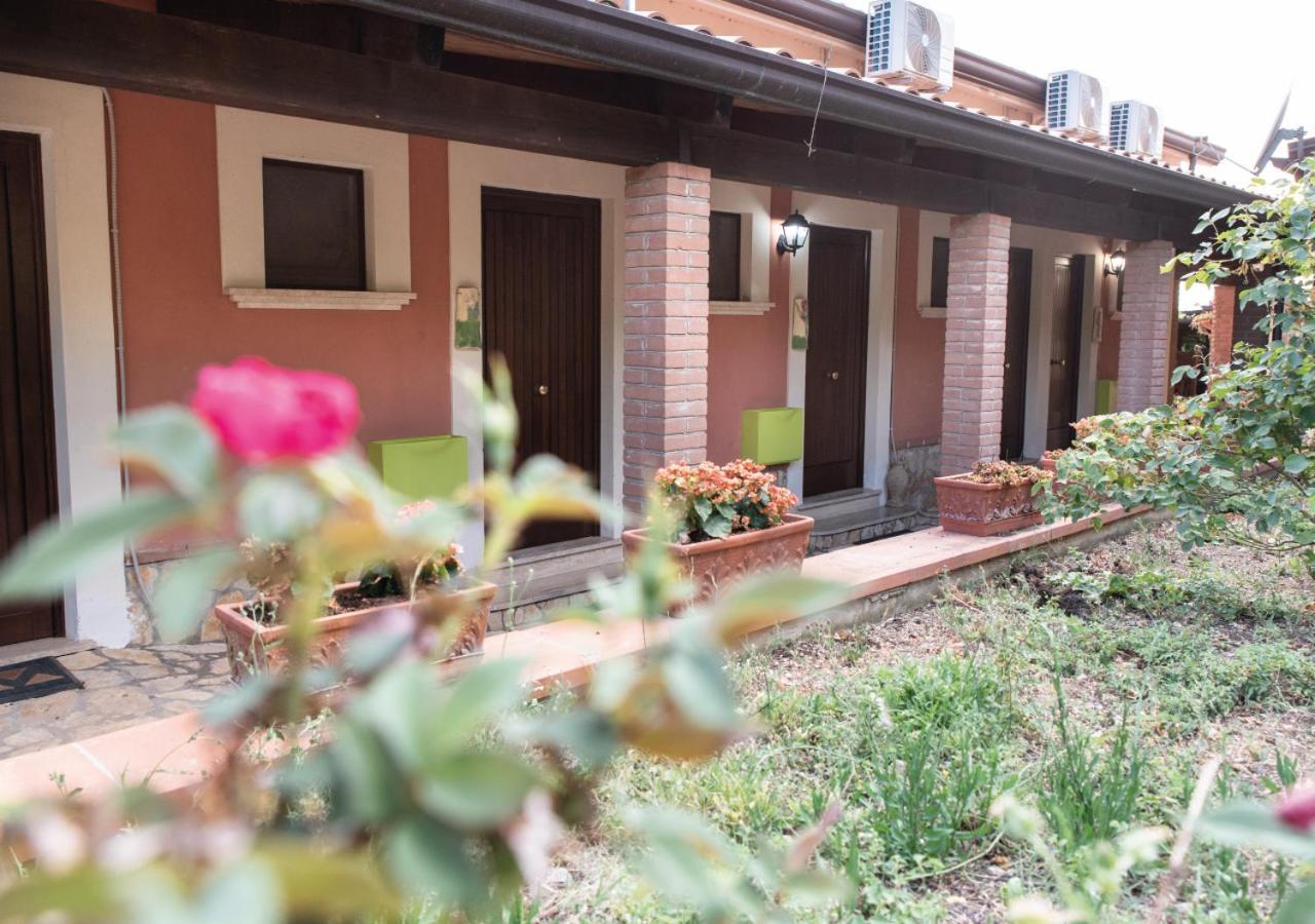 Il Sorgituro - Agriturismo Postiglione Eksteriør billede
