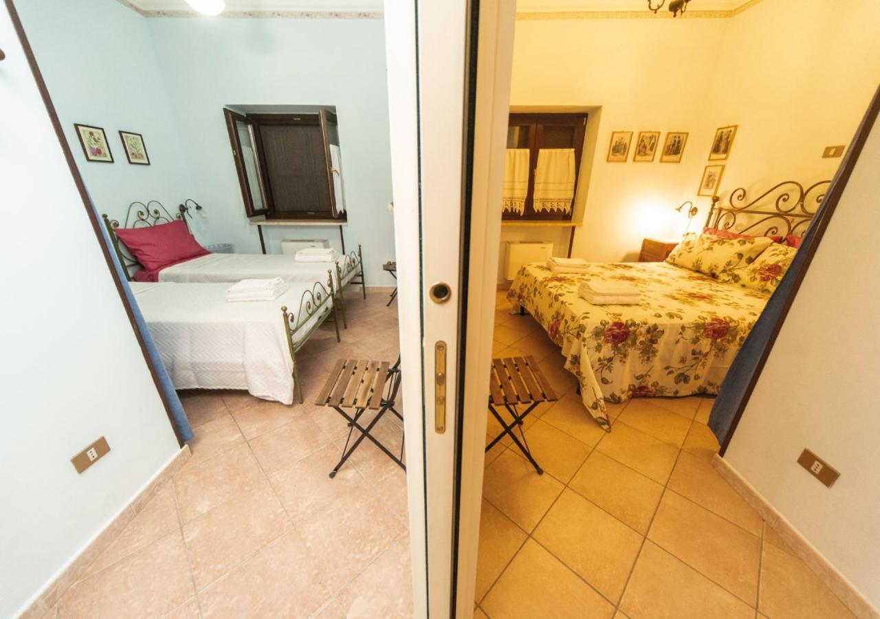 Il Sorgituro - Agriturismo Postiglione Eksteriør billede