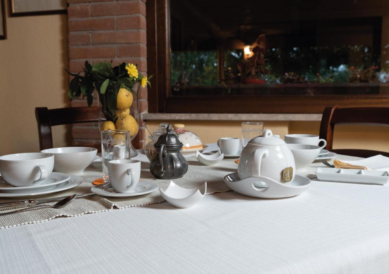 Il Sorgituro - Agriturismo Postiglione Eksteriør billede
